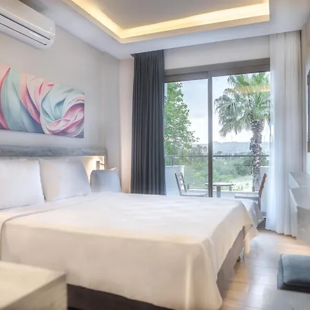 Otel Feri Surf Club *