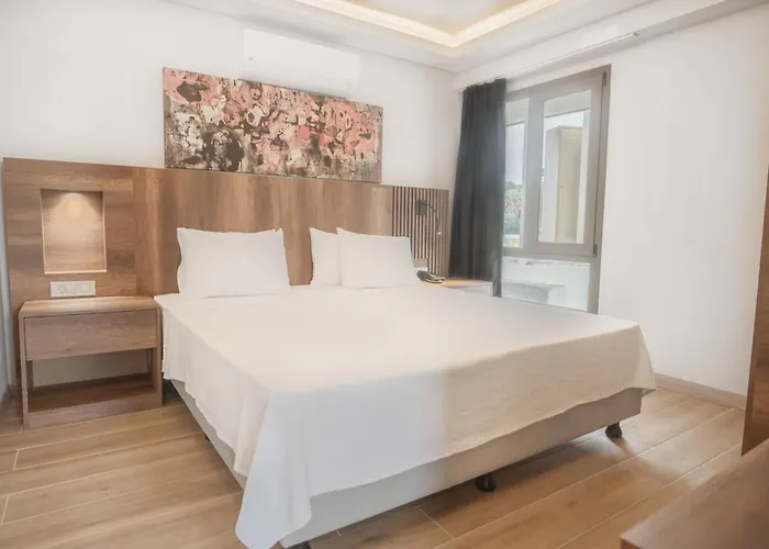 Hotell Feri Surf Club *