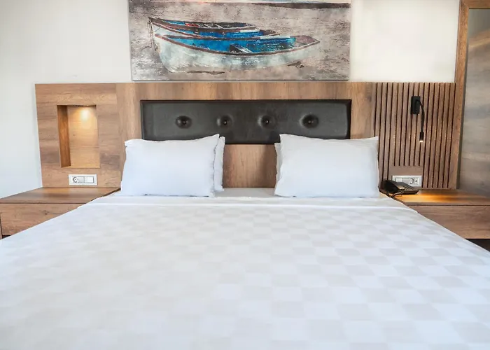 Hotell Feri Surf Club *