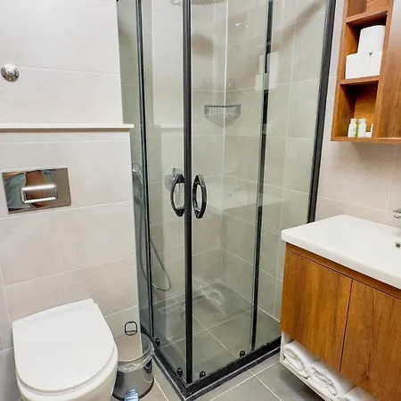 Feri Surf Club מלון *