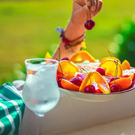 מלון Feri Surf Club