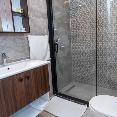 מלון Feri Surf Club דטקה