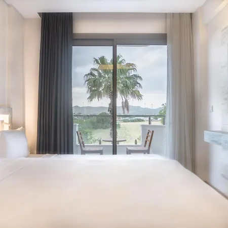 מלון Feri Surf Club *